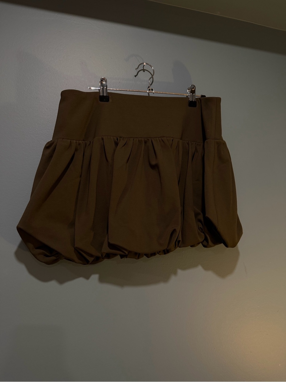 Aritzia Wilfred Olive Green Bubble Hem Skirt